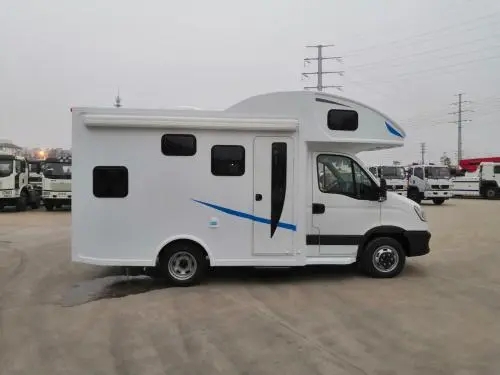 玻璃鋼房車(chē)：探索未來(lái)移動(dòng)生活的新篇章